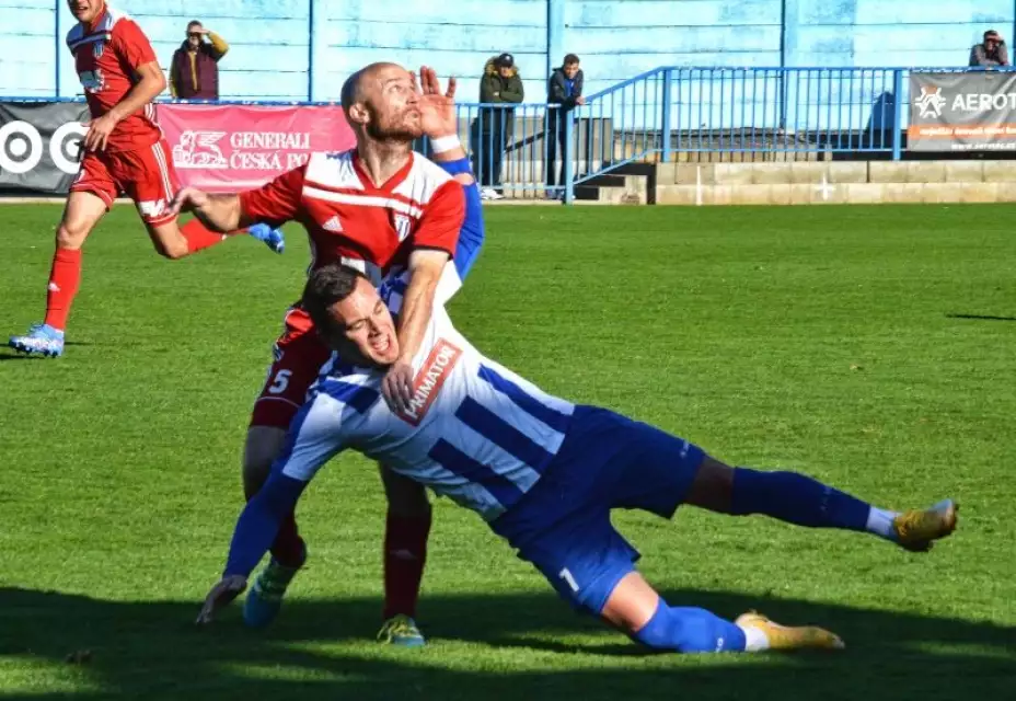 FK Náchod : TJ Dvůr Králové nad Labem 2:0 (1:0)